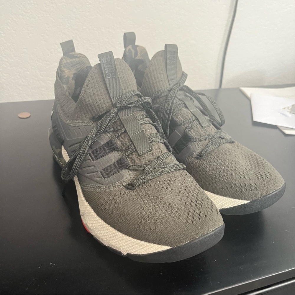 Under Armour Iron Paradise HOVR Shoes